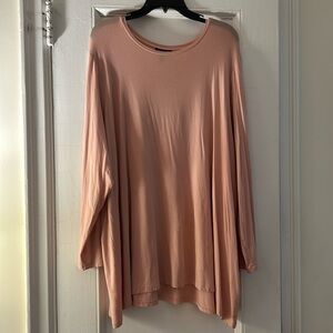 Eileen Fisher long sleeve fine jersey light pink
Top